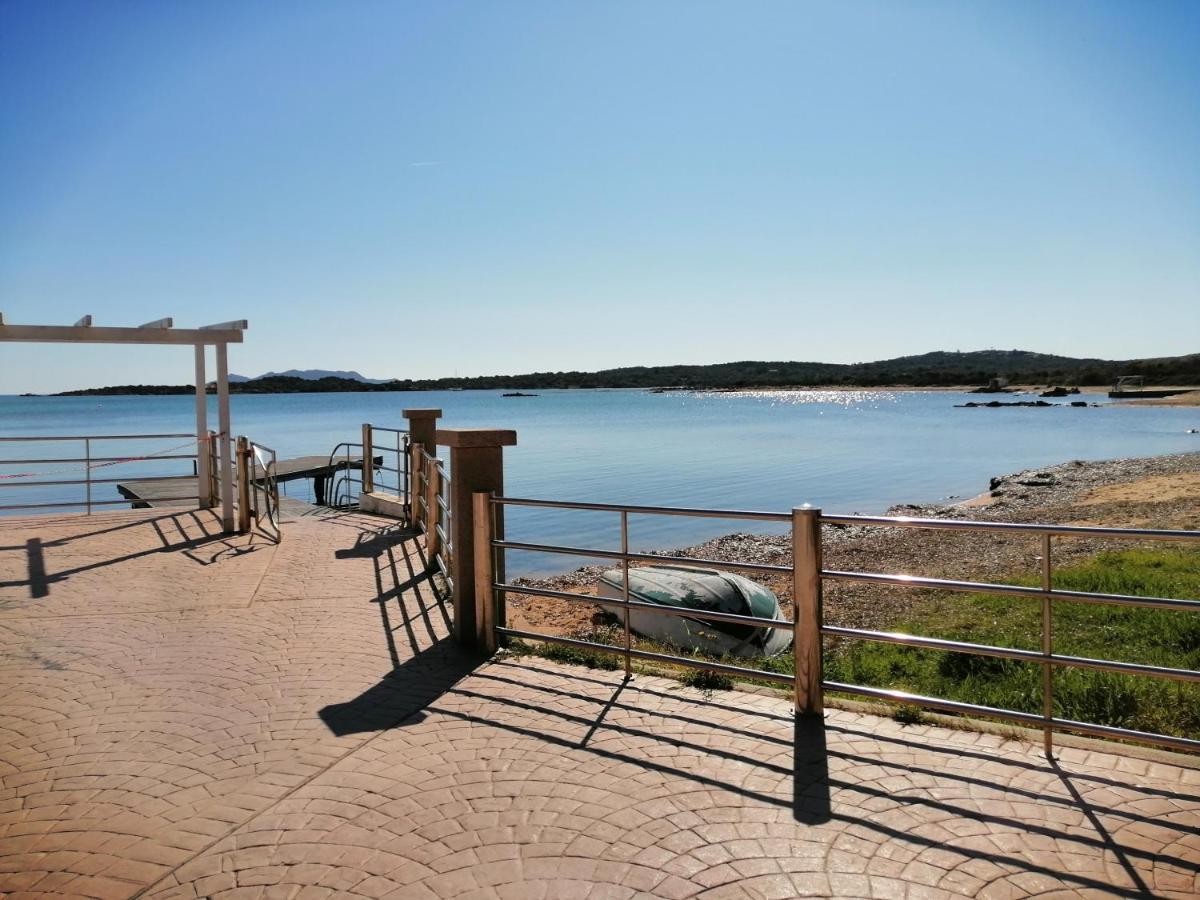 Aria Di Vacanza - Molara Loiri Porto San Paolo Екстер'єр фото